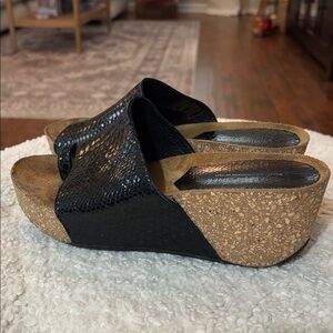Donald Pliner Black Ginie Leather Platform Snakeskin Wedge Sandal Size 8.5